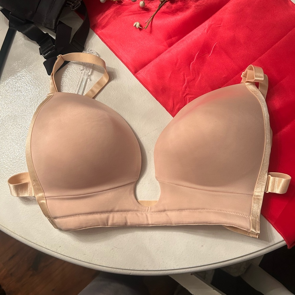 Full plunge bra